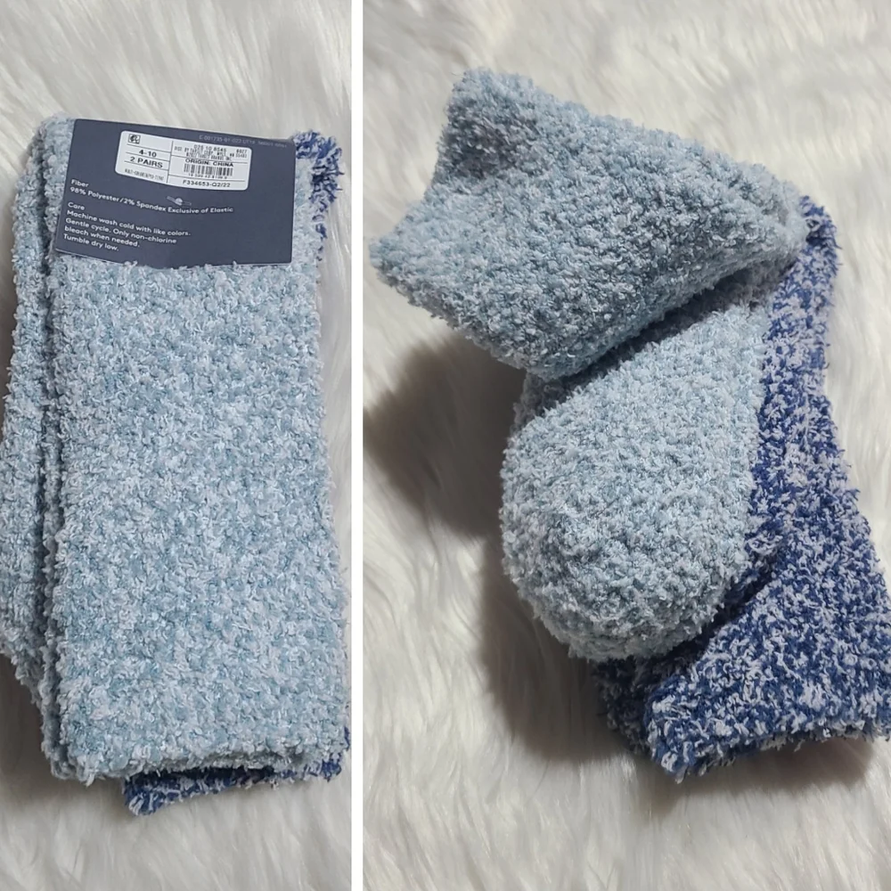 Universal Thread|Fuzzy Blue Crew Socks (2), Sz 4-10